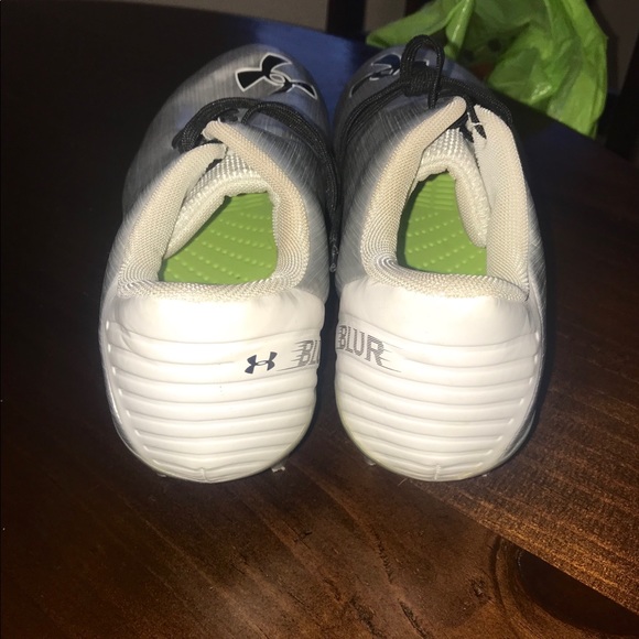 Under Armour Blur MC-Silver/White: Women’s size 10 - Picture 4 of 4